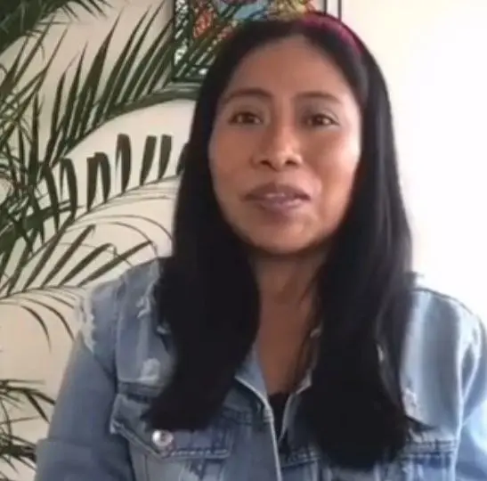 En TikTok, Yalitza Aparicio ha compartido parte de su habitación.