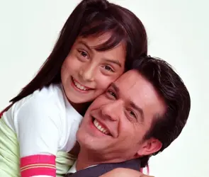 As&iacute; luce ahora la ni&ntilde;a de Alegrijes y Rebujos