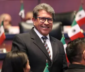 Ricardo Monreal se disculpa por uso de helicóptero: Intentaré que no se repita