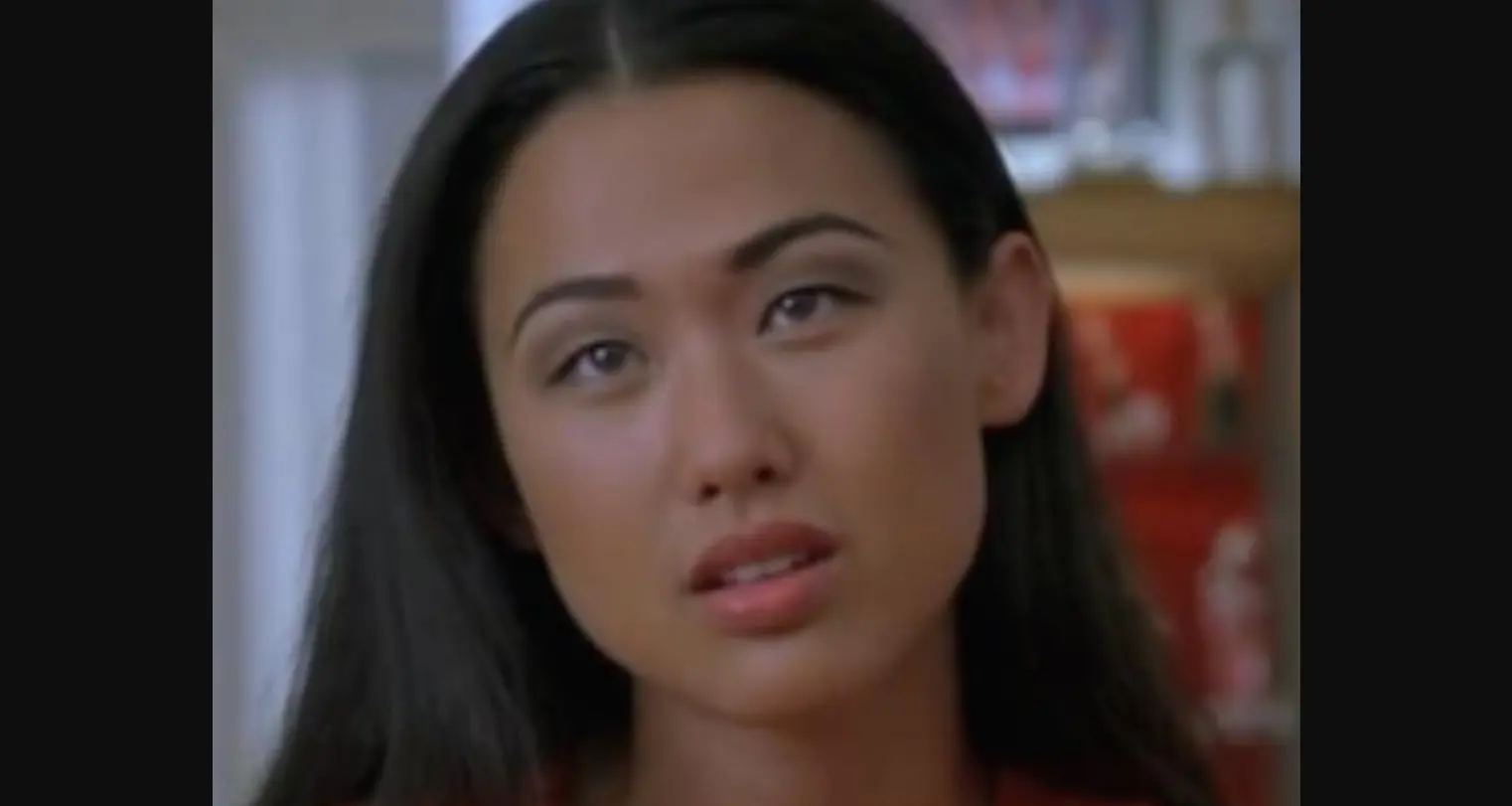 Nicole Bilderback interpretó a Whitney