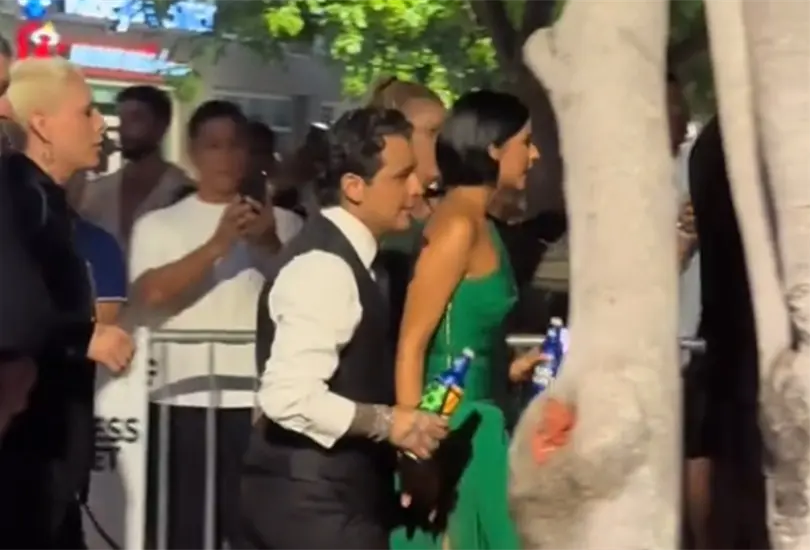 Le gritan Cazzu a Nodal y &Aacute;ngela Aguilar