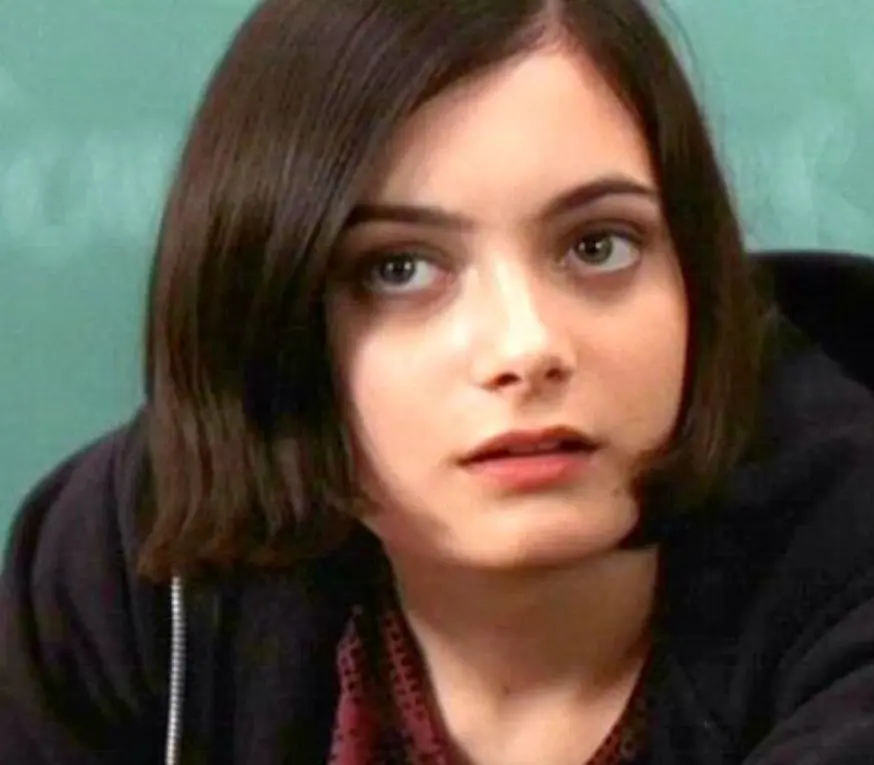 Haley Hudson interpretó a Peg, una de las amigas de Anna.