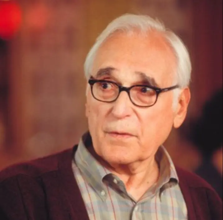 Harold Gould interpretó al abuelo Allen Coleman.