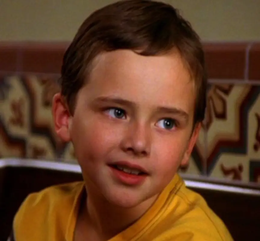 Ryan Malgarini interpretó a Harry Coleman, el hermano menor de Anna.