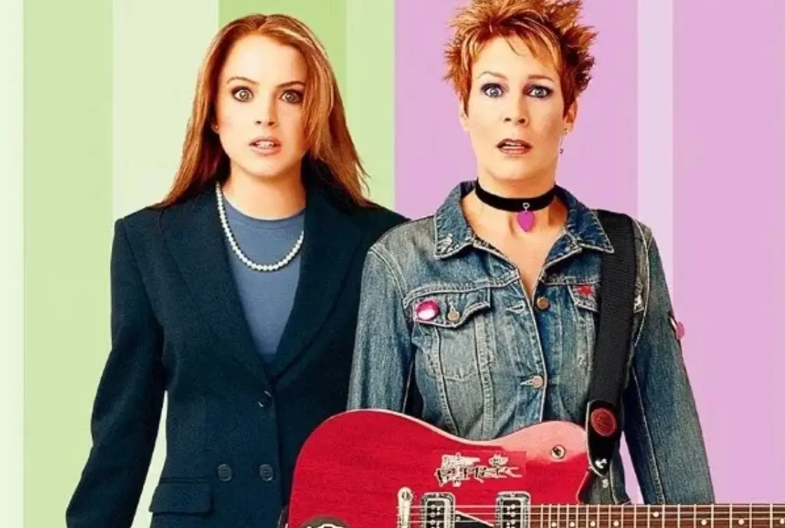 'Un viernes de locos' fue una popular película de 2003 sobre una mamá y una hija con una mala relación que intercambian cuerpos por un hechizo. Este año, la euforia por la historia ha regresado luego de que se anunciara una secuela con Jamie Lee Curtis y Lindsay Lohan, que se estrenará en 2025.