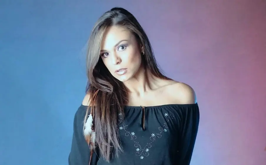 Durante un tiempo se fueron a vivir a Los &Aacute;ngeles, pero no tuvieron &eacute;xito y regresaron a M&eacute;xico.