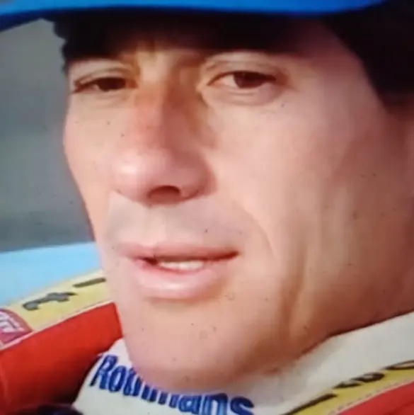 Ayrton Senna, el ídolo de las pistas que corre después de su muerte