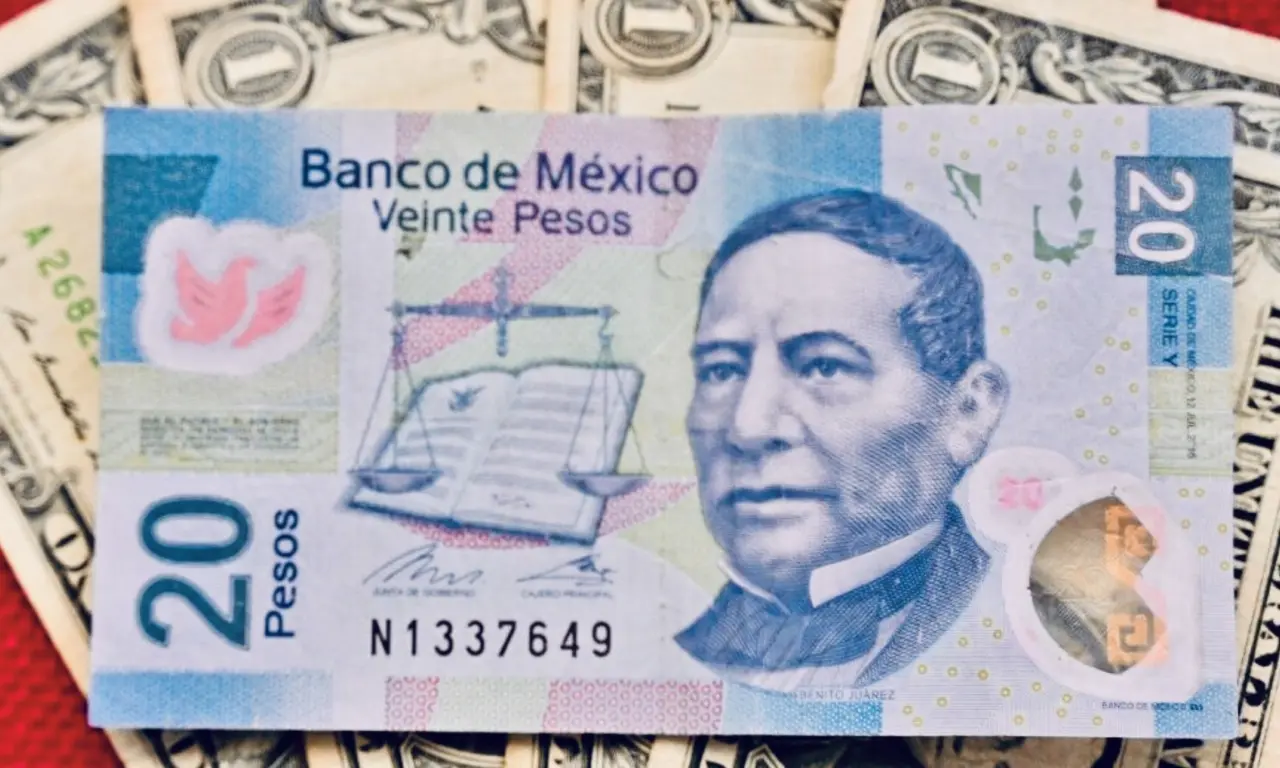  Peso mexicano se desploma tras amenaza de Trump 