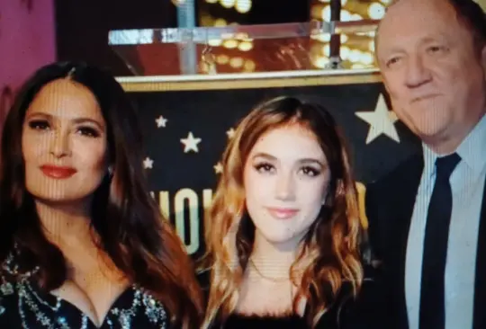 Salma Hayek y  Francoise-Henri Pinault con su hija, Valentina