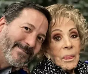 Luis Enrique Guzmán no fue al homenaje de su madre, Silvia Pinal, en Bellas Artes