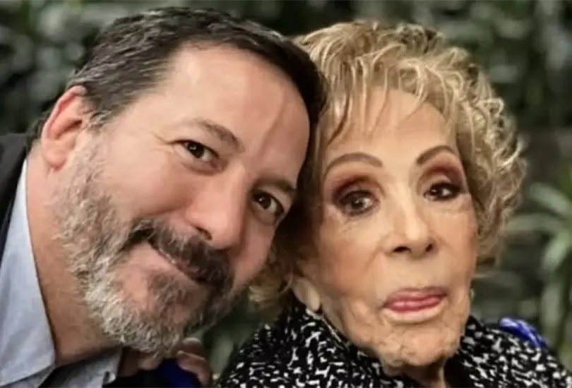 Luis Enrique Guzm&aacute;n no fue al homenaje de su madre, Silvia Pinal