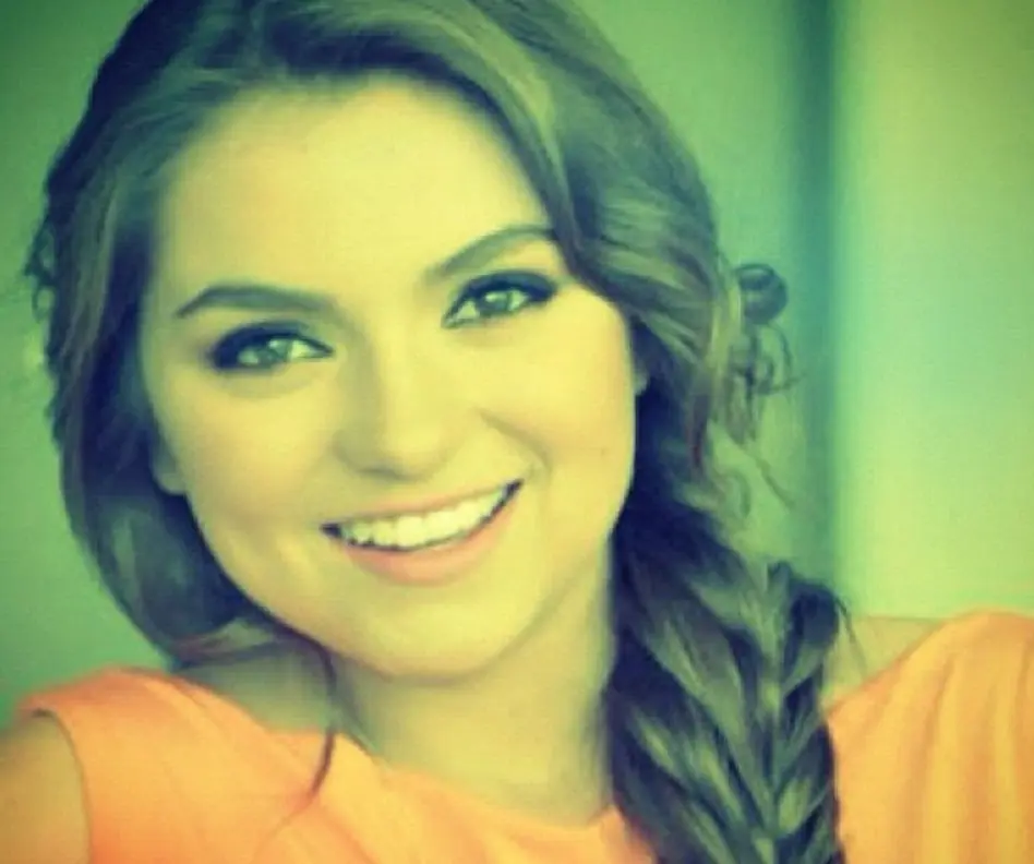 Tuvo un papel especial en la telenovela 'Teresa'.