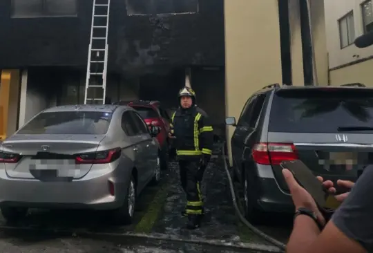 Tres muertos tras incendio en casa donde vivió AMLO