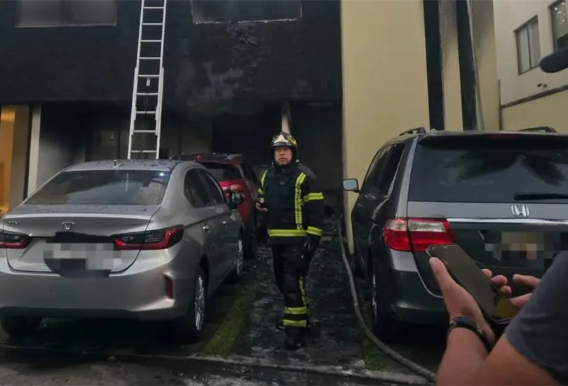 Tres muertos tras incendio en casa donde vivió AMLO Tres muertos tras incendio en casa donde vivió AMLO