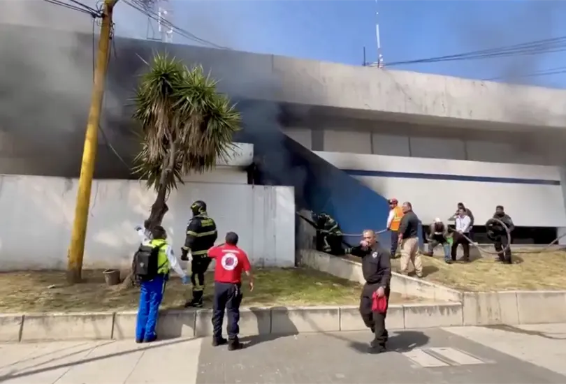 Oficinas de la Fiscal&iacute;a en Gustavo A. Madero se incendiaron