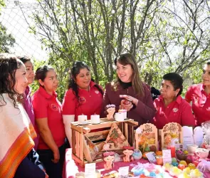 Margarita González presenta estrategia "Capacitación, Turismo y Cultura"