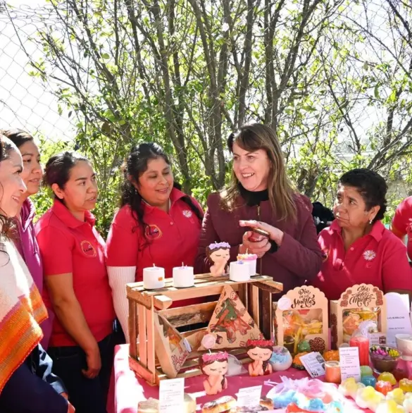 Margarita González presenta estrategia "Capacitación, Turismo y Cultura"