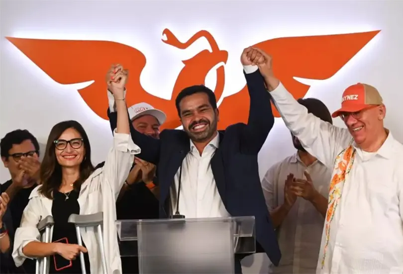 Jorge &Aacute;lvarez M&aacute;ynez compiti&oacute; por la presidencia contra Claudia Sheinbaum y X&oacute;chitl G&aacute;lvez.