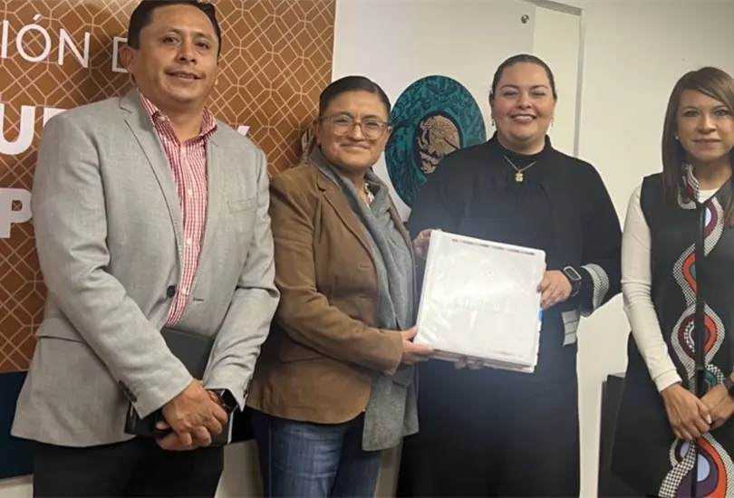 Aleida Alavez cont&oacute; sobre el plan con reporteros