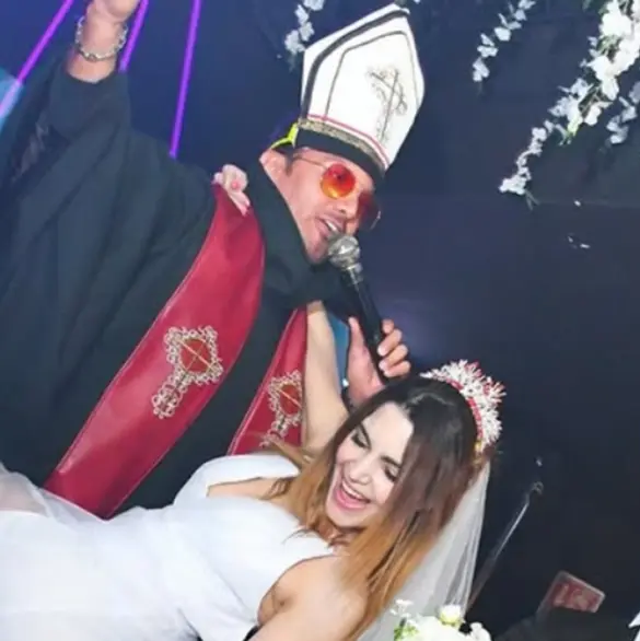 Dónde está el antro con temática de boda fake en CDMX que se hizo viral