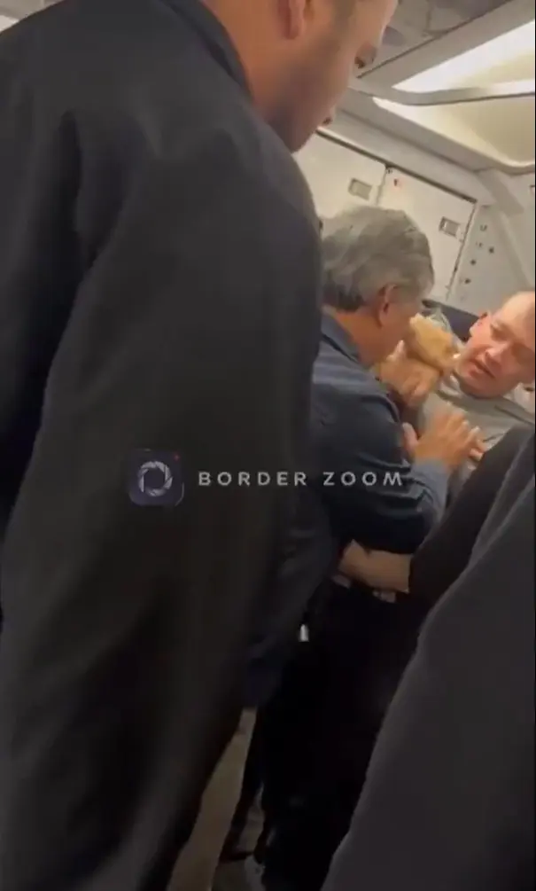 Sujeto intenta desviar avión de Volaris Especial