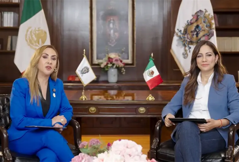 Libia Dennise y Lupita Robles Le&oacute;n