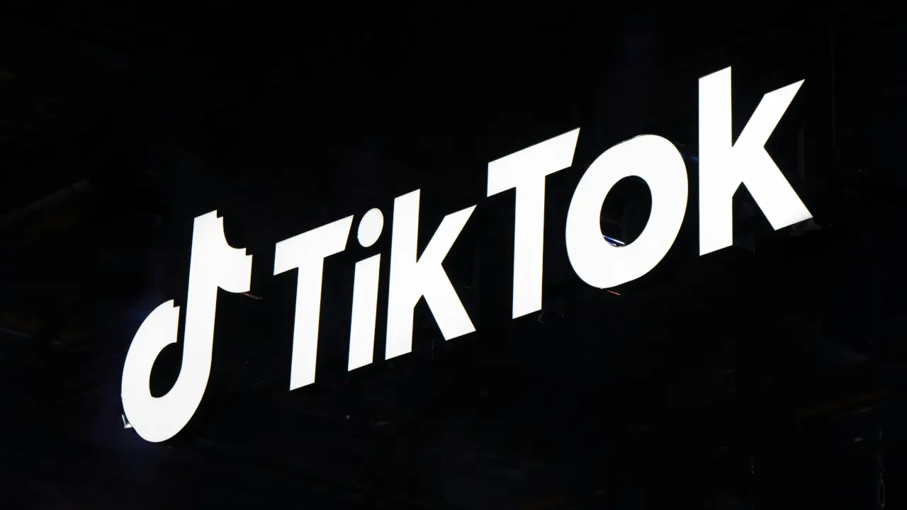  TikTok tiene más de mil millones de usuarios activos mensuales en todo el mundo.
 