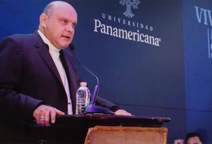 Monse&ntilde;or Francisco Acero hizo la solicitud