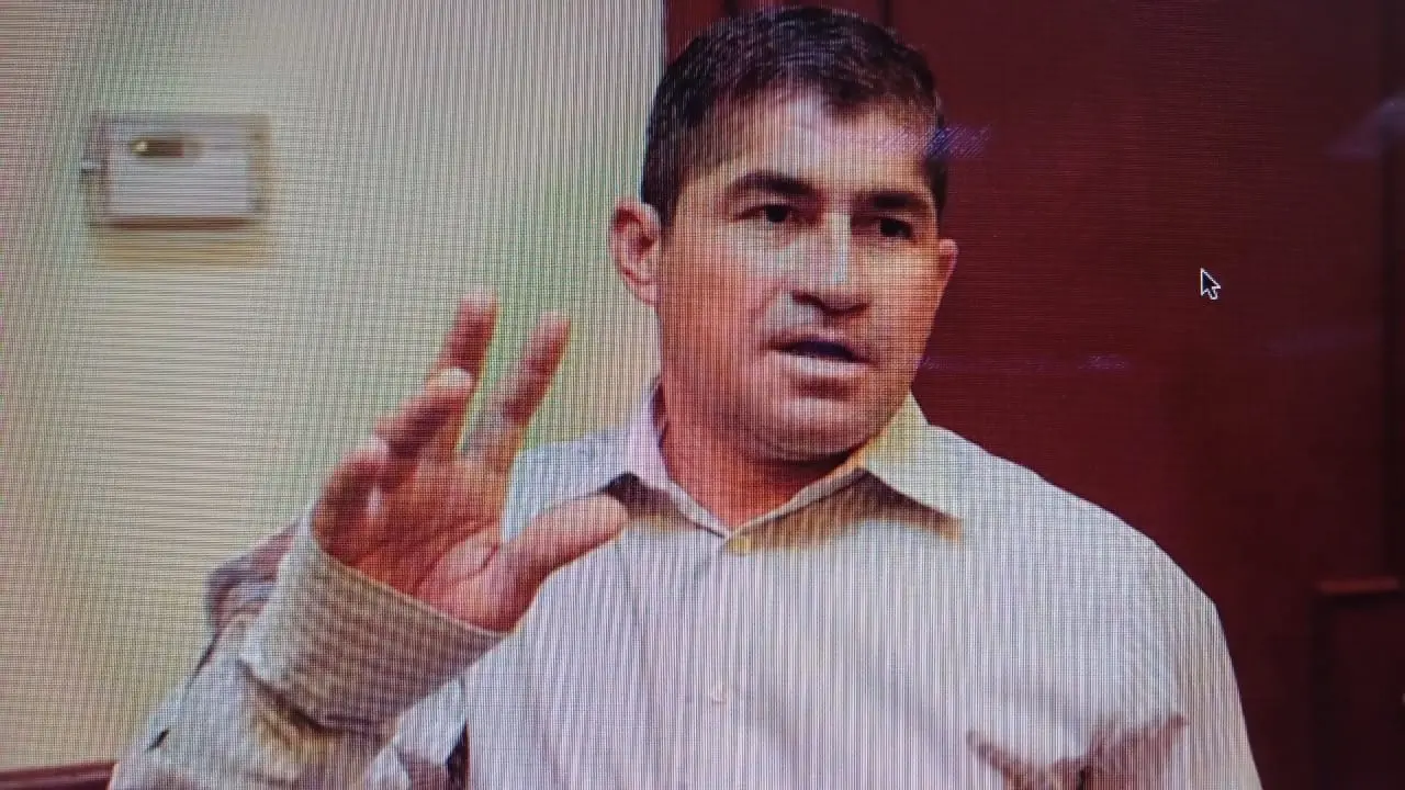 José Salvador Alvarenga, una vez recuperado del naufragio Captura de pantalla