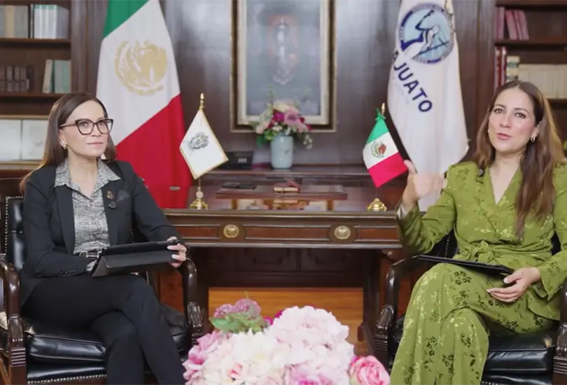 Libia Dennise García estuvo acompañada de Liz Esparza Libia Dennise García estuvo acompañada de Liz Esparza