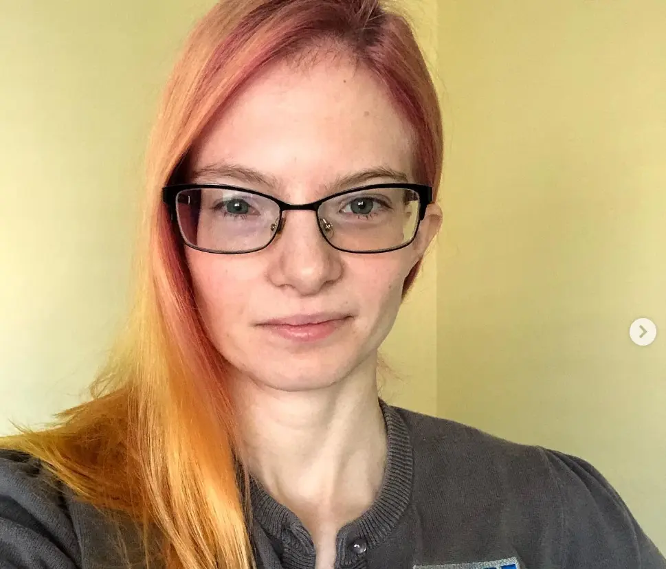 Ahora tiene 37 años. También dejó la actuación y actualmente es lingüista y antropóloga por la Universidad de California.