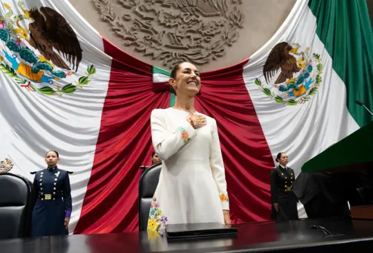 Vestida de blanco, Claudia Sheinbaum asumió la Presidencia de México