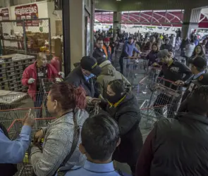 Sáquenlas: clientes discuten por pasteles en Costco a unas horas de nochebuena