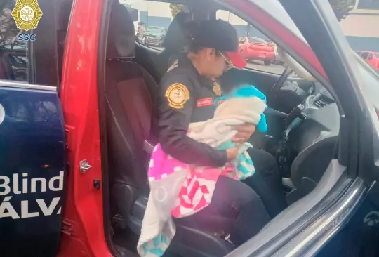 Mujer roba a bebé recién nacida en cena navideña