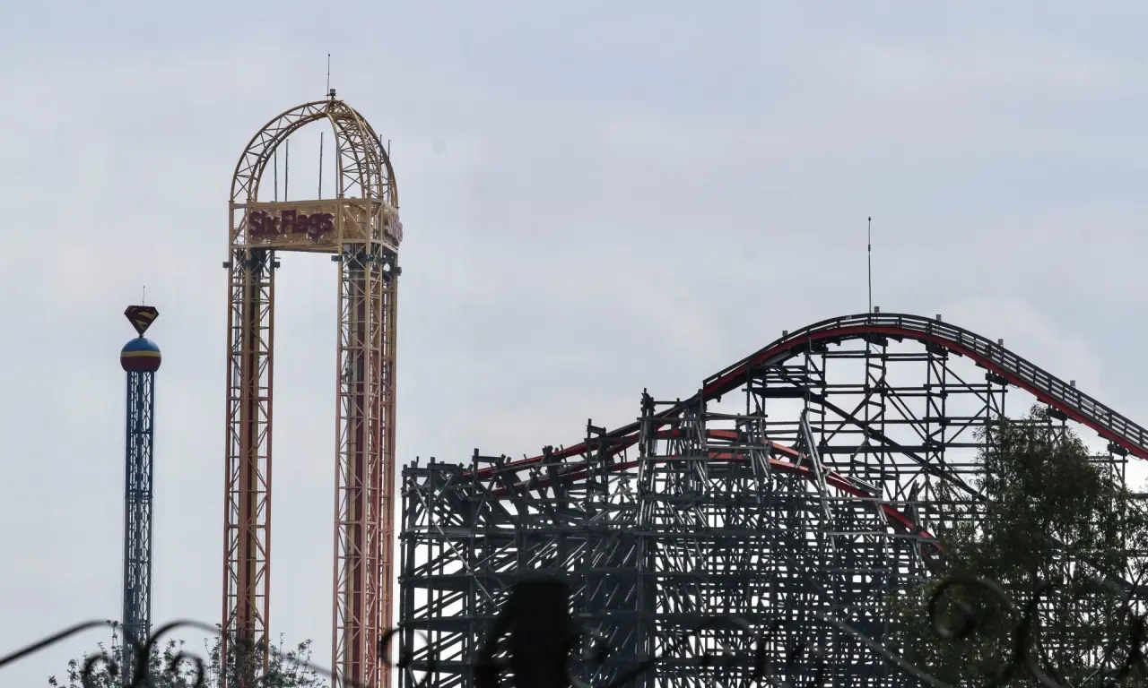  Six Flags vuelve a ser tendencia por la tragedia 