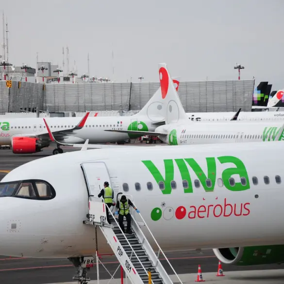 Filtran el aterrador audio del descenso de emergencia en un vuelo de Viva Aerobus