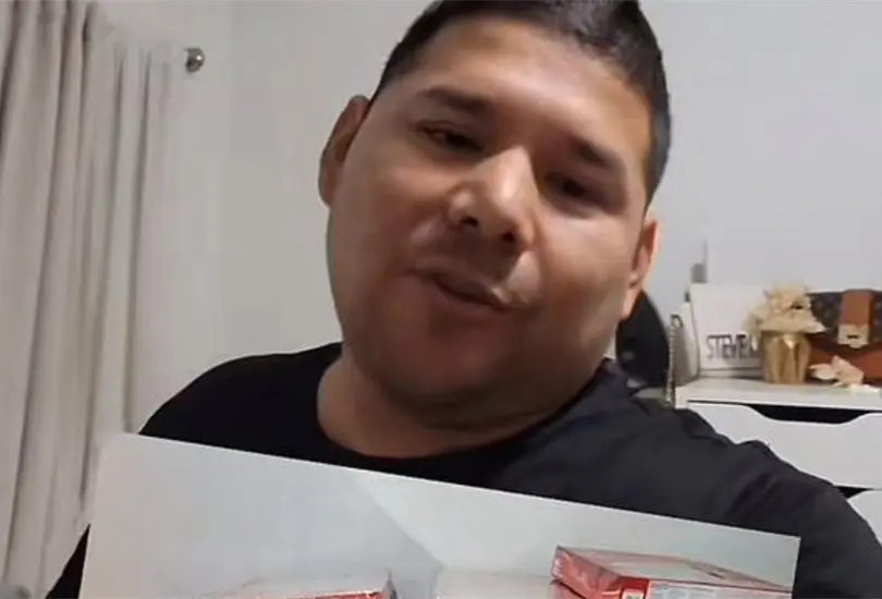 El revendedor de roscas de Reyes de Costco responde a las cr&iacute;ticas con un mensaje pol&eacute;mico.