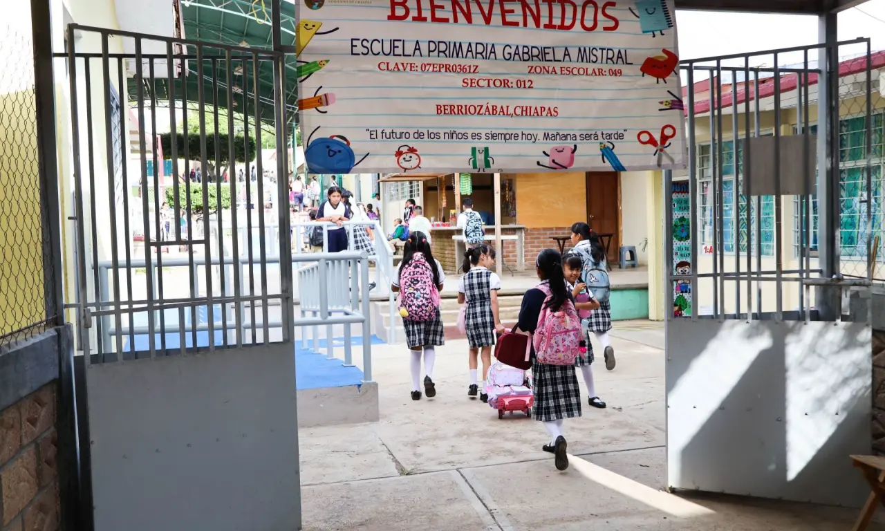  Habrá nuevo regreso a clases en la SEP. 