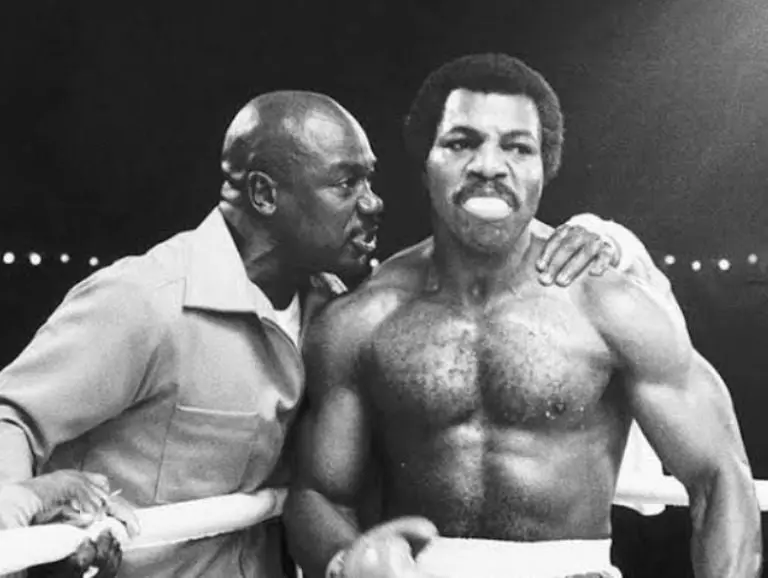 Revelan causa de muerte de Carl Weathers, Apollo en Rocky Créditos: Especial