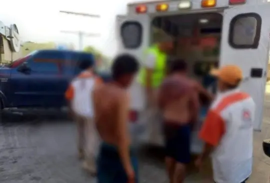 Hombres armados golpean y roban a turistas en Guerrero 