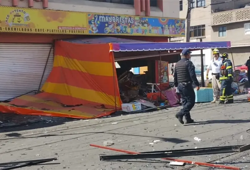 Conmoci&oacute;n en Iztapalapa: explota taquer&iacute;a en la colonia Escuadr&oacute;n 201