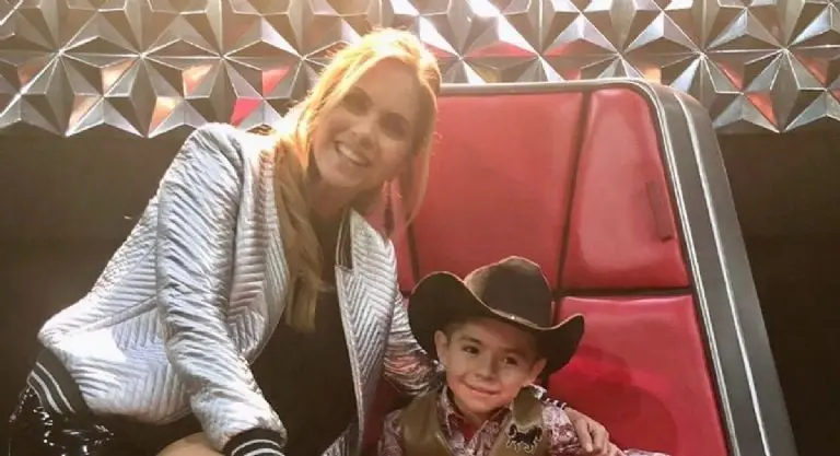 Después de alcanzar la cima en 'La Voz Kids', Roberto Xavier relata cómo su vida tomó un giro amargo al ser abandonado por su padre Créditos: Especial