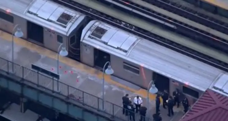 Mexicano muere en tiroteo en el Metro de Nueva York 