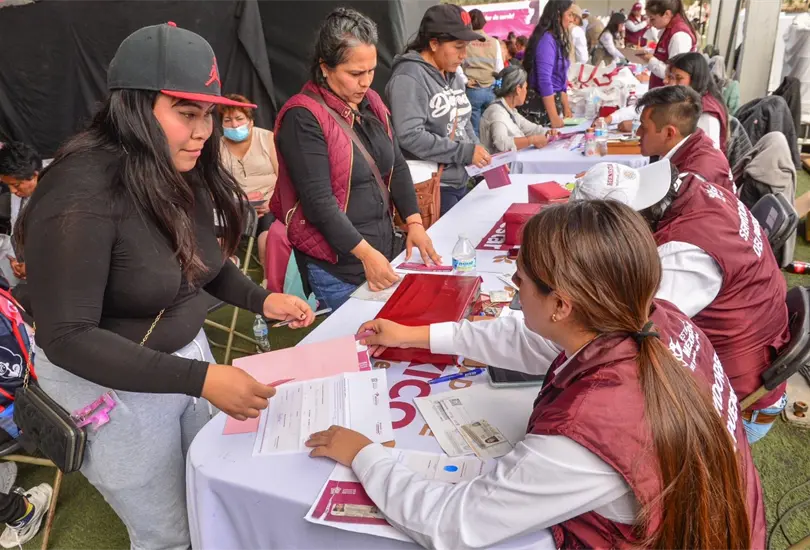 El Gobierno del Estado de M&eacute;xico inici&oacute; la entrega de las tarjetas del programa Mujeres con Bienestar a las 250 mil beneficiarias seleccionadas en la segunda ronda