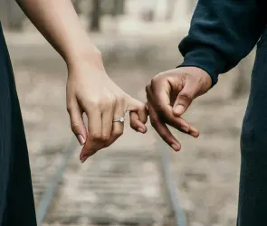 Cómo mejorar la comunicación con tu pareja para evitar malentendidos