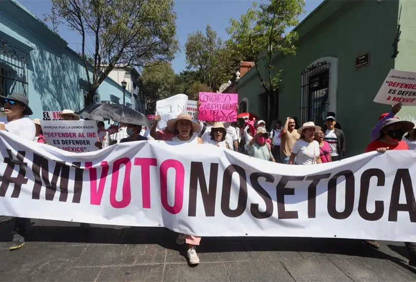  Esta manifestaci&oacute;n masiva busca asegurar que las pr&oacute;ximas elecciones en M&eacute;xico sean transparentes y justas.