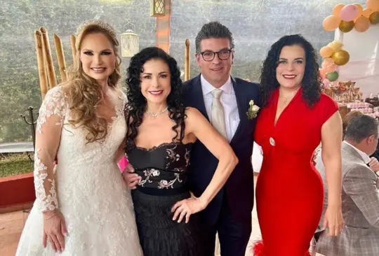 Lourdes Munguía en la boda de Ana Patricia Rojo 