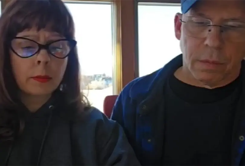 Pap&aacute;s pierden la custodia de su hija
