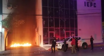 Los “Mactu” incendian instalaciones del IEPC y huyen tras el acto de vandalismo |FOTOS