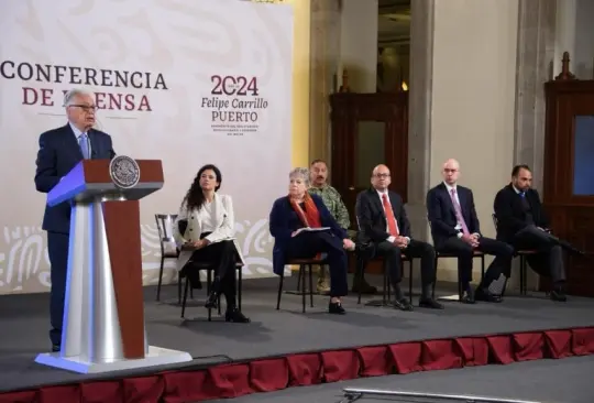 El director general de la CFE, Manuel Bartlett Díaz, informó sobre la iniciativa de reforma constitucional en materia de industrias estratégicas del Estado.